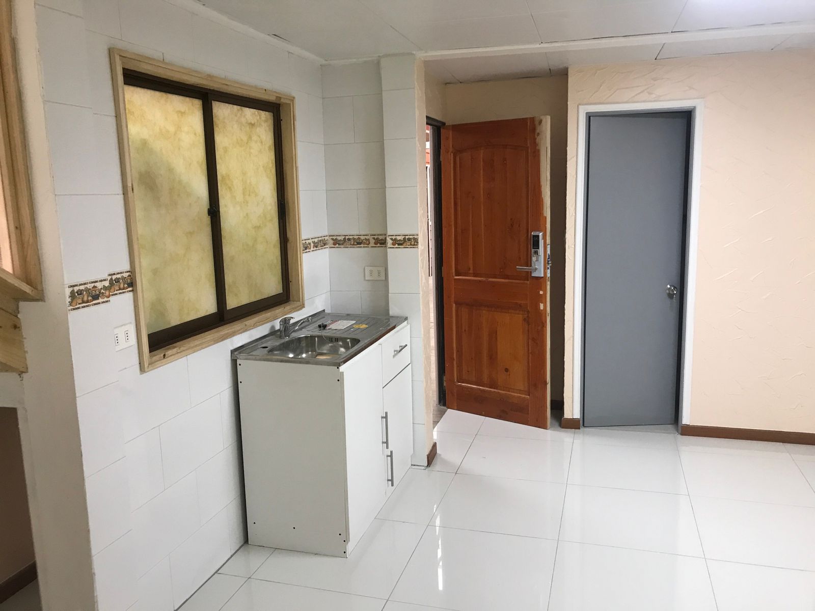Departamento  1 Habitación, 1 baño en La Cisterna
